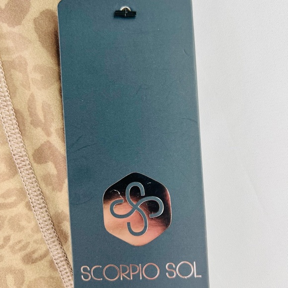SCORPIO SOL THRILL SEEKER MOCHA LEOPARD ATHLETIC BIKE SHORTS - Picture 4 of 6